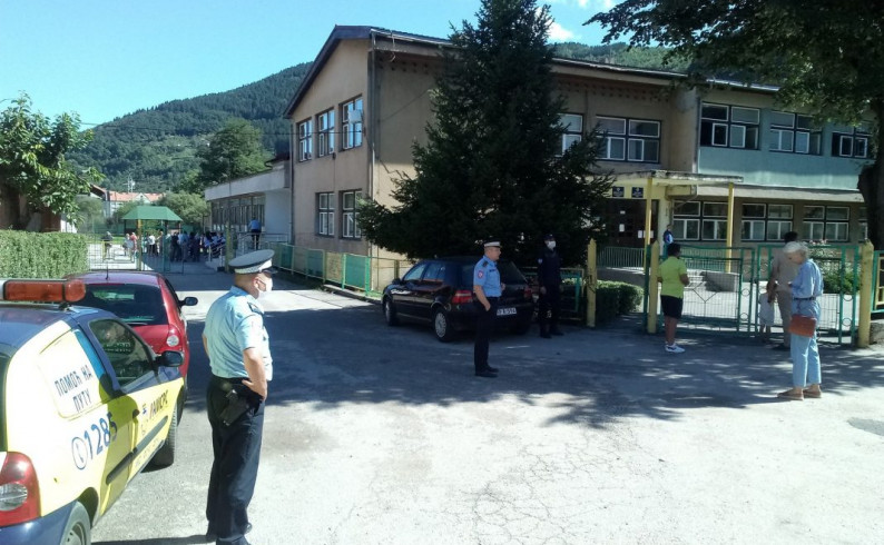 Fočanska policija vrši pojačanu kontrolu saobraćaja u blizini škola