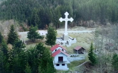 Na Dubu se gradi spomen-krst u čast poginulih Prevraćana