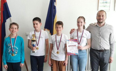 Učenici OŠ “Veselin Masleša” prvaci Hercegovine u šahu