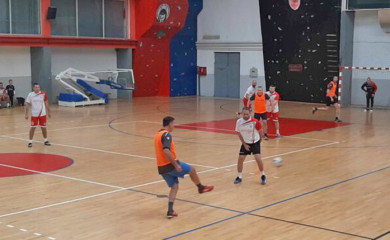 Golova nikad dosta- mreže do vrha napunjene već na startu Radničke lige