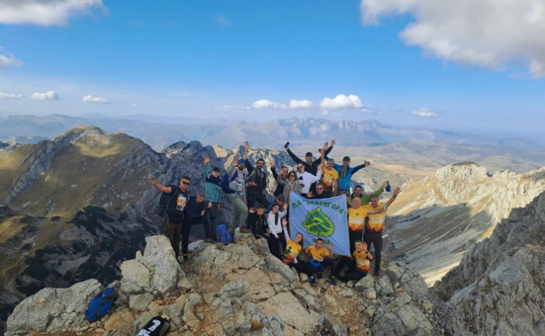 Planinarenje privlači mlade
