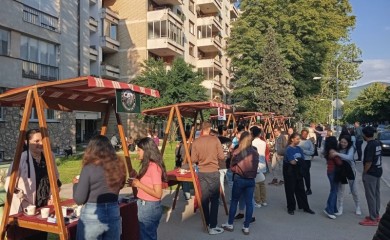 Šolja čaja spojila svijet u Foči